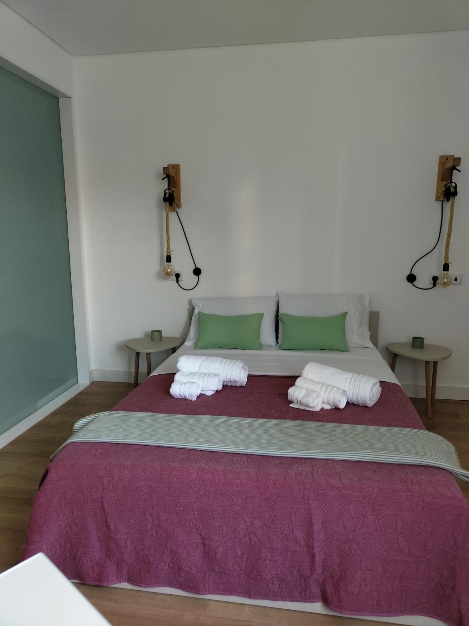 Urbe Sanchina - Hostel & Suites Guarda Bagian luar foto